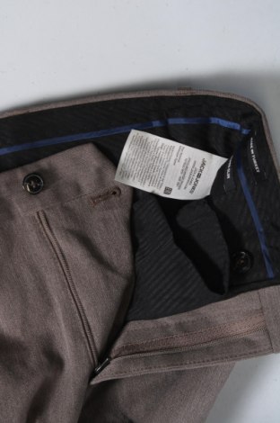 Pantaloni de bărbați Jack & Jones PREMIUM, Mărime S, Culoare Bej, Preț 47,20 Lei