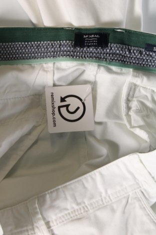 Мъжки панталон McNeal, Размер XL, Цвят Бял, Цена 26,65 лв.