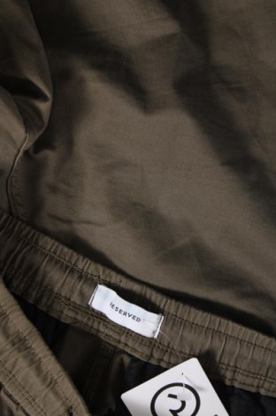 Мъжки панталон Reserved, Размер S, Цвят Зелен, Цена 10,15 лв.
