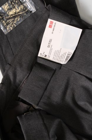 Pánske nohavice  Uniqlo, Veľkosť S, Farba Sivá, Cena  21,09 €
