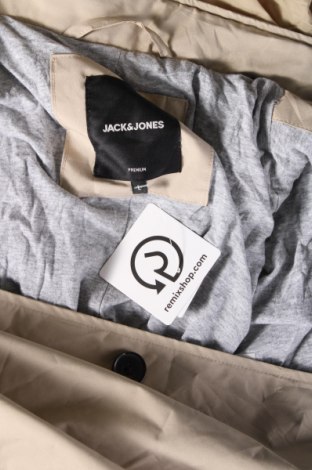 Мъжки шлифер Jack & Jones, Размер L, Цвят Бежов, Цена 40,80 лв.