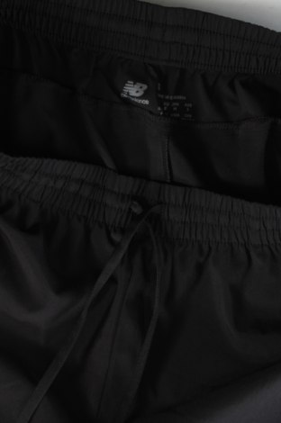 Ανδρικό αθλητικό παντελόνι New Balance, Μέγεθος S, Χρώμα Μαύρο, Τιμή 33,56 €