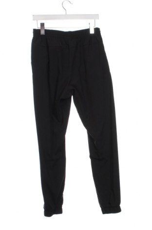 Pantaloni trening de bărbați New Balance, Mărime S, Culoare Negru, Preț 229,44 Lei