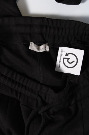 Pantaloni trening de bărbați Trendy, Mărime M, Culoare Negru, Preț 57,23 Lei