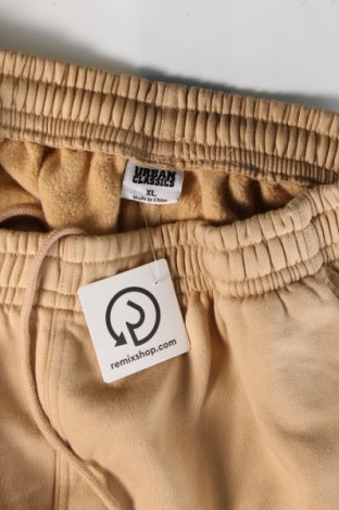 Pantaloni trening de bărbați Urban Classics, Mărime L, Culoare Bej, Preț 67,98 Lei