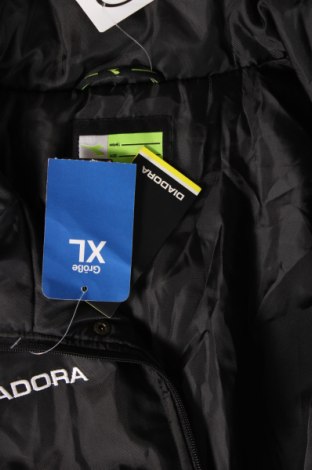 Ανδρικό μπουφάν Diadora, Μέγεθος XL, Χρώμα Μαύρο, Τιμή 173,81 €
