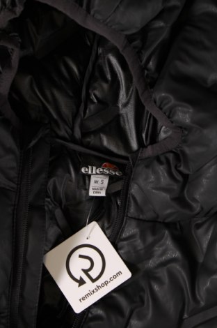 Ανδρικό μπουφάν Ellesse, Μέγεθος S, Χρώμα Μαύρο, Τιμή 60,31 €