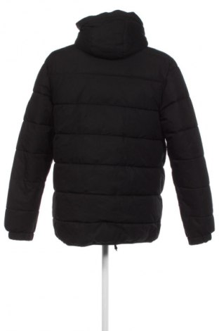 Pánska bunda  Ellesse, Veľkosť L, Farba Čierna, Cena  78,40 €