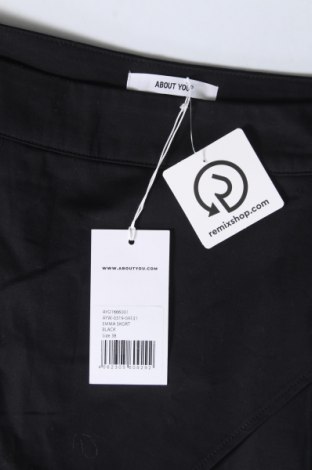 Sukně- kalhoty  About You, Velikost M, Barva Černá, Cena  300,00 Kč