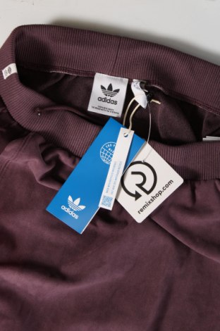 Пола Adidas Originals, Размер S, Цвят Лилав, Цена 51,15 лв.