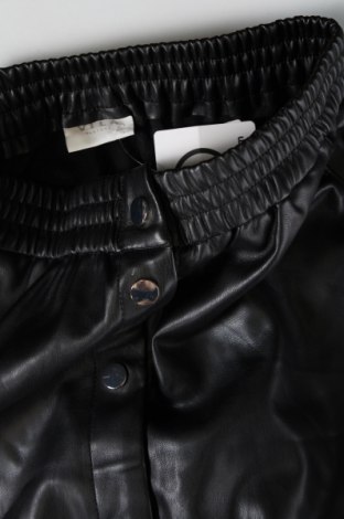 Φούστα VILA, Μέγεθος XS, Χρώμα Μαύρο, Τιμή 7,52 €