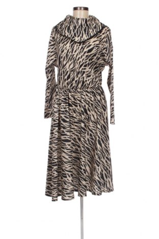 Kleid, Größe XL, Farbe Mehrfarbig, Preis 8,50 €