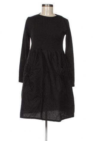 Šaty , Velikost M, Barva Černá, Cena  254,00 Kč