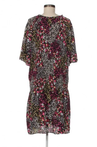 Φόρεμα, Μέγεθος 3XL, Χρώμα Πολύχρωμο, Τιμή 9,33 €