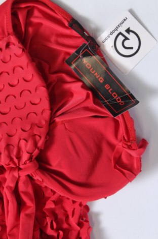 Kleid, Größe M, Farbe Rot, Preis 32,36 €