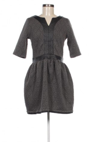 Kleid, Größe M, Farbe Grau, Preis € 8,45