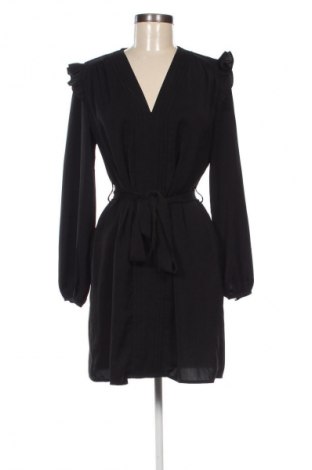 Kleid Answear, Größe S, Farbe Schwarz, Preis 21,72 €