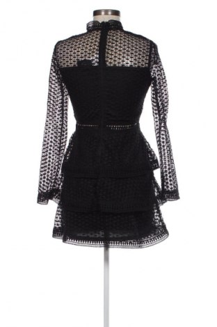 Kleid Ax Paris, Größe M, Farbe Schwarz, Preis 18,37 €