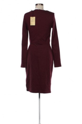 Šaty  Bandolera, Velikost M, Barva Červená, Cena  1 640,00 Kč