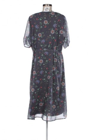 Kleid Basque, Größe XL, Farbe Grau, Preis € 33,40