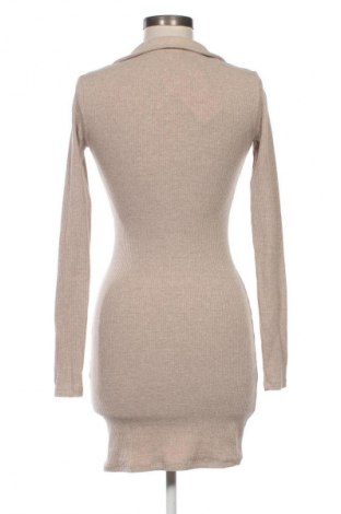 Kleid Bershka, Größe S, Farbe Beige, Preis € 15,99