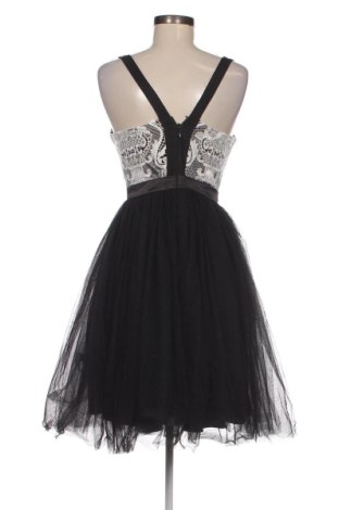 Φόρεμα Chi Chi, Μέγεθος M, Χρώμα Μαύρο, Τιμή 23,23 €