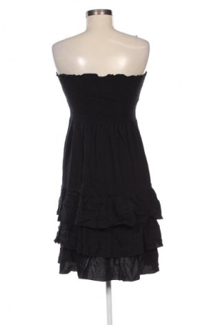 Kleid Chicoree, Größe M, Farbe Schwarz, Preis 8,90 €