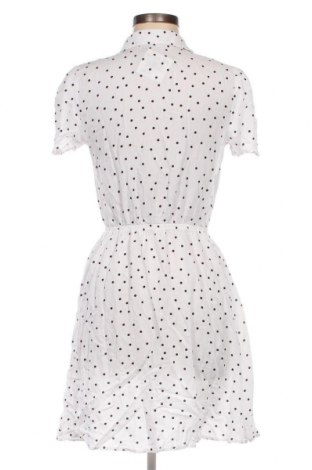 Kleid Cropp, Größe M, Farbe Weiß, Preis 15,96 €