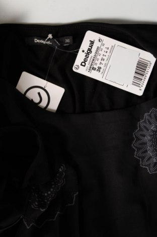 Šaty  Desigual, Veľkosť S, Farba Čierna, Cena  71,76 €
