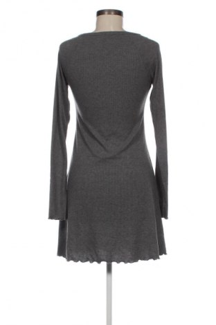 Kleid Gina Tricot, Größe S, Farbe Grau, Preis 9,40 €