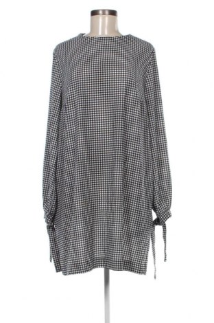 Šaty  H&M, Velikost XL, Barva Vícebarevné, Cena  208,00 Kč