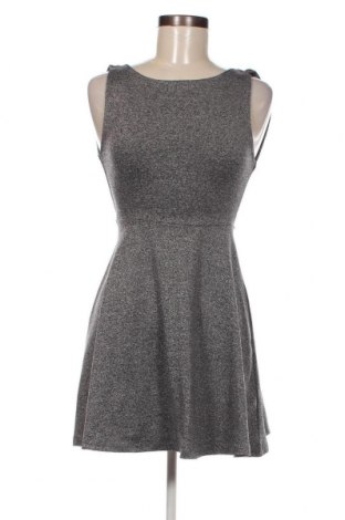 Kleid H&M Divided, Größe XS, Farbe Grau, Preis € 11,10
