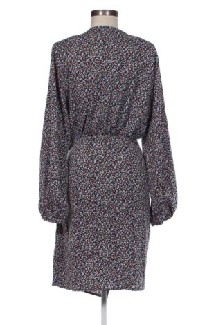 Kleid Ichi, Größe M, Farbe Mehrfarbig, Preis € 16,70
