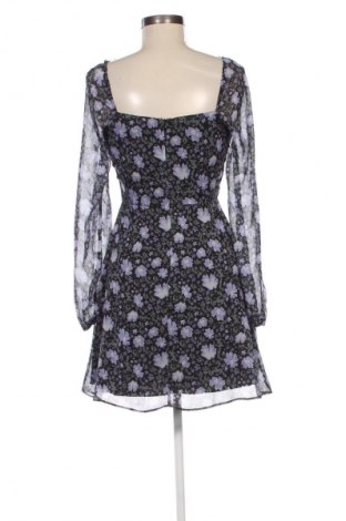 Kleid NA-KD, Größe S, Farbe Mehrfarbig, Preis 20,15 €