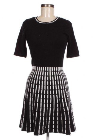 Šaty  Orsay, Velikost M, Barva Černá, Cena  231,00 Kč