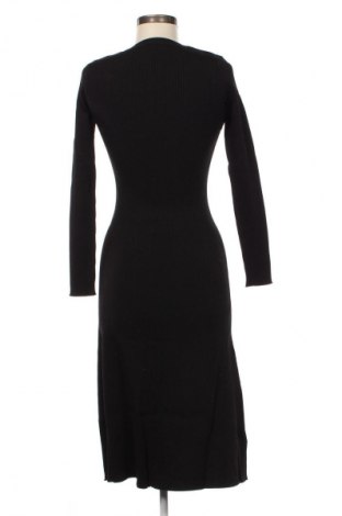Šaty  Pinko, Velikost S, Barva Černá, Cena  3 037,00 Kč