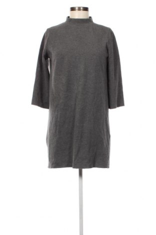 Kleid Pull&Bear, Größe S, Farbe Grau, Preis € 9,08