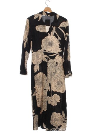 Kleid Reserved, Größe XS, Farbe Schwarz, Preis 8,95 €