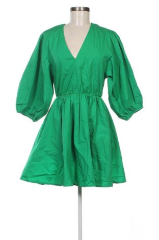 Kleid Reserved, Größe S, Farbe Grün, Preis 15,33 €