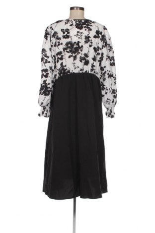 Kleid SHEIN, Größe XL, Farbe Mehrfarbig, Preis € 14,83