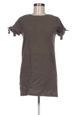 Kleid SHEIN, Größe S, Farbe Grün, Preis 8,90 €