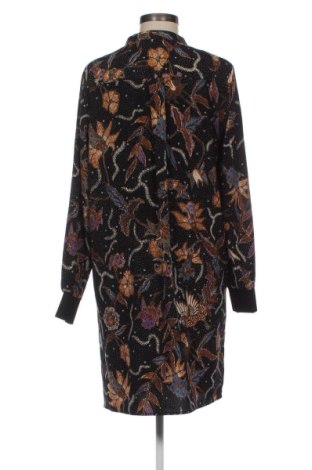 Kleid Saint Tropez, Größe S, Farbe Mehrfarbig, Preis 18,37 €