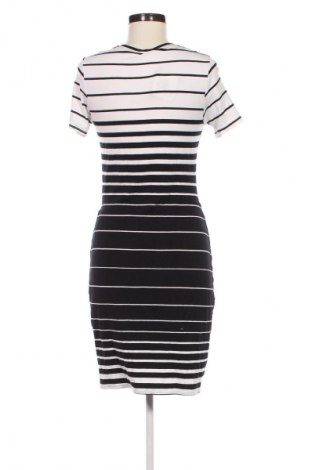 Kleid Suzy-Q, Größe M, Farbe Mehrfarbig, Preis 14,12 €