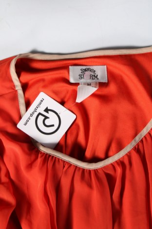 Kleid Sweet Storm, Größe M, Farbe Orange, Preis 9,00 €