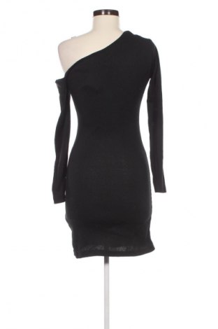 Kleid Trendyol, Größe M, Farbe Schwarz, Preis 36,46 €