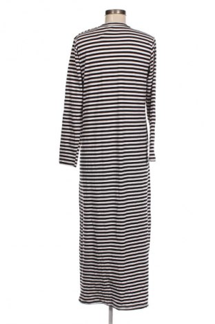 Kleid Trendyol, Größe M, Farbe Mehrfarbig, Preis 18,37 €