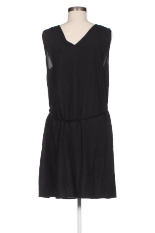Kleid Vero Moda, Größe L, Farbe Schwarz, Preis 15,66 €