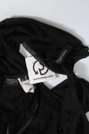 Рокля Versace, Размер M, Цвят Черен, Цена 227,04 лв.