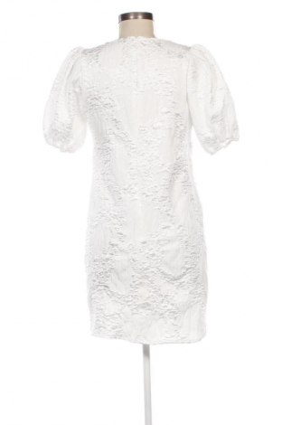 Rochie White, Mărime M, Culoare Alb, Preț 67,34 Lei