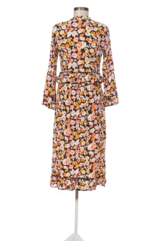 Kleid Y.A.S, Größe S, Farbe Mehrfarbig, Preis 31,38 €